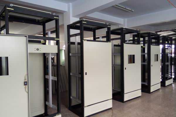 英德控制箱-3683谈谈控制箱的维护和保养事